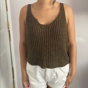 Knitted flowey tank